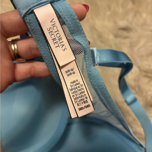 Victoria's Secret Light Blue Lace Push-Up Bra - Picture 3 of 3
